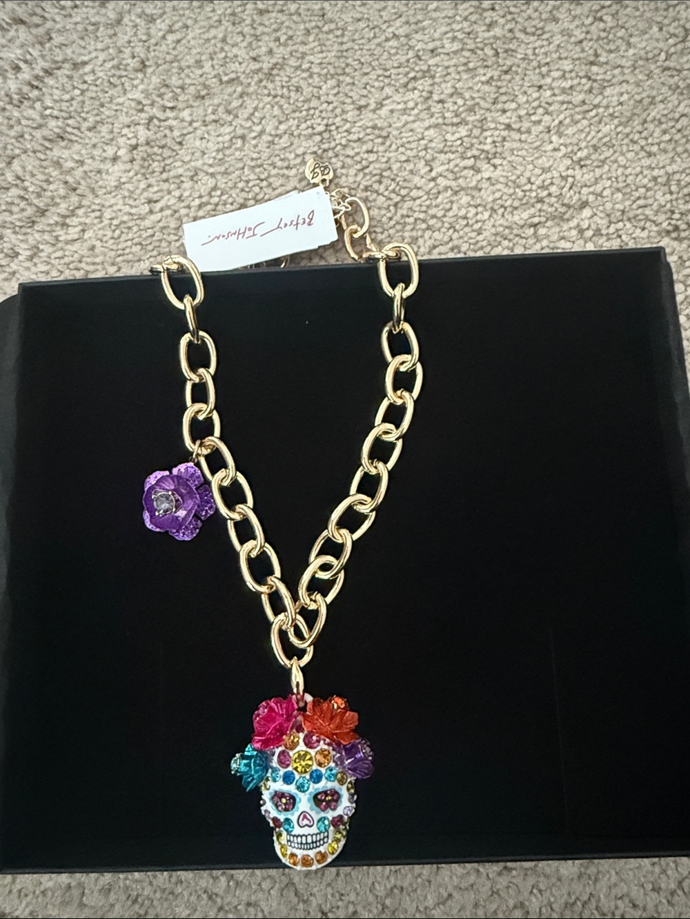 Betsey Johnson chain link gold necklace with sugar skull pendant & purple flower
